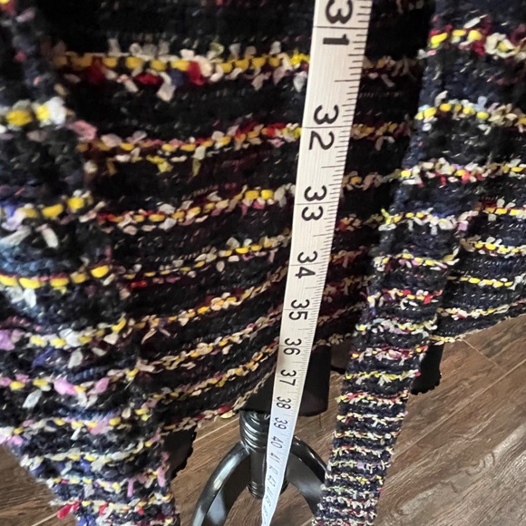 Woman’s size 8 Cabi Multicolored Headline Topper - Picture 16 of 16